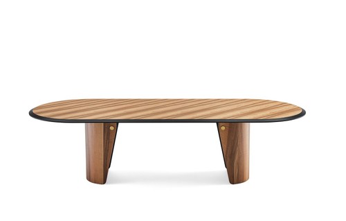 Manto Oval Dining TableBy Gallotti & Radice