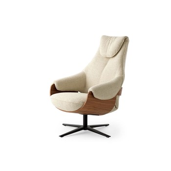 Cream ArmchairBy Leolux