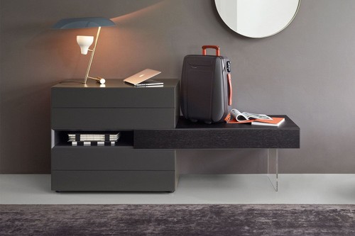 Domino 5Drawer Dresser With Luggage HolderBy Sangiacomo